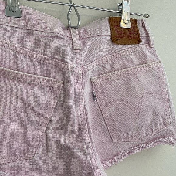 High waisted Levi’s Shorts - Picture 4 of 8